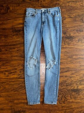 Free People Distressed Skinny Jeans Light Wash Ripped Knee Denim Blue Jeans
